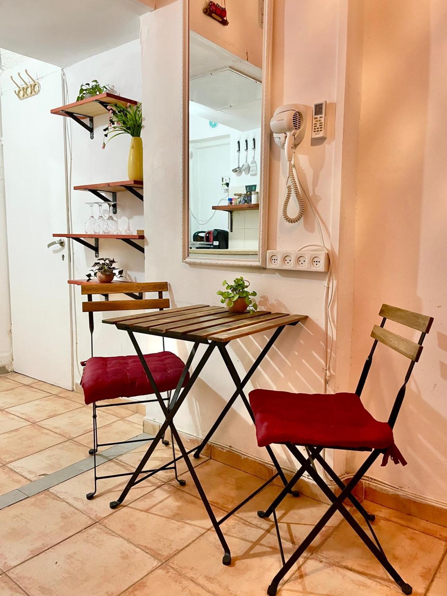 Dotan'S Boutique Apartments - By The Beach! Tel Aviv Exterior photo
